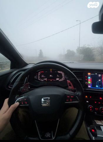 מודעת רכב סיאט לאון