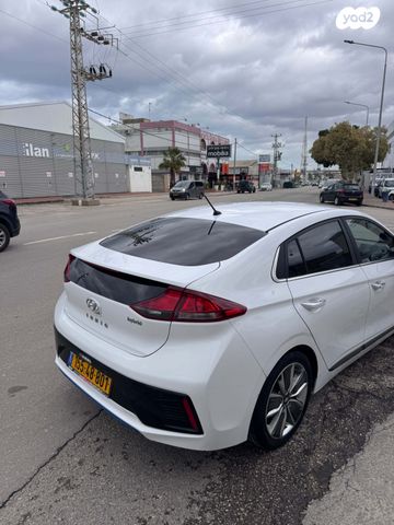 יונדאי איוניק