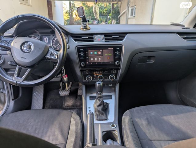 סקודה אוקטביה 