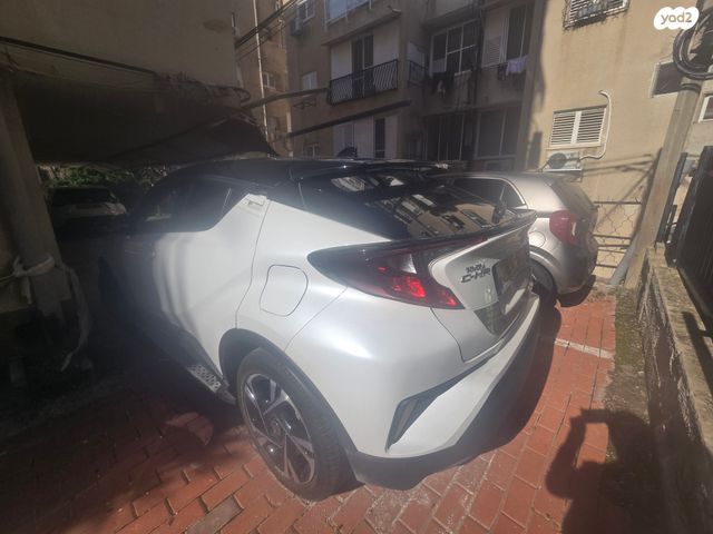 טויוטה C-HR