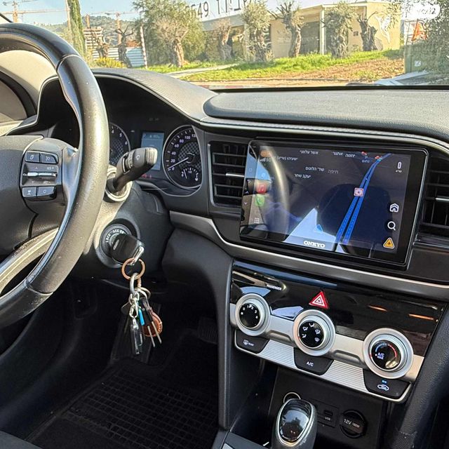 יונדאי אלנטרה