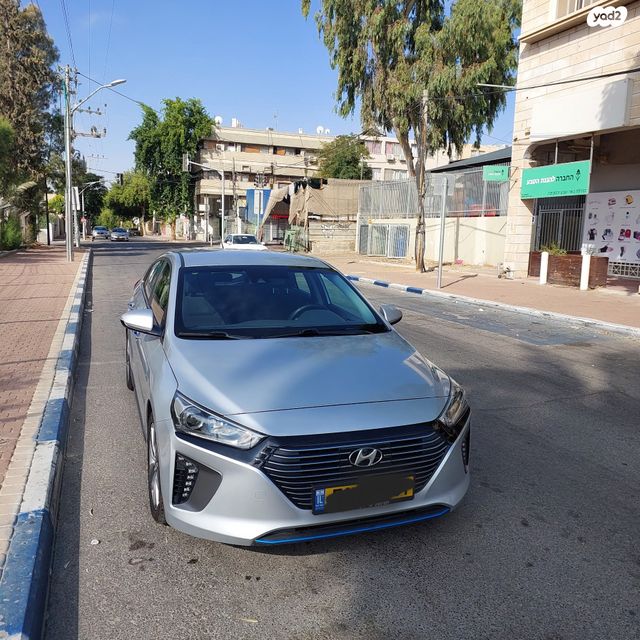 יונדאי איוניק