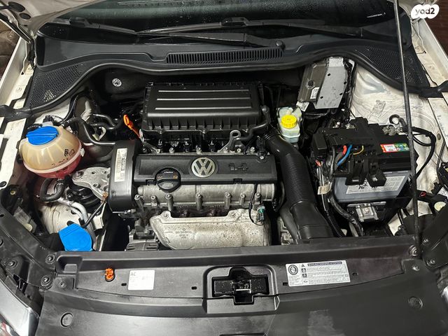 פולקסווגן פולו 