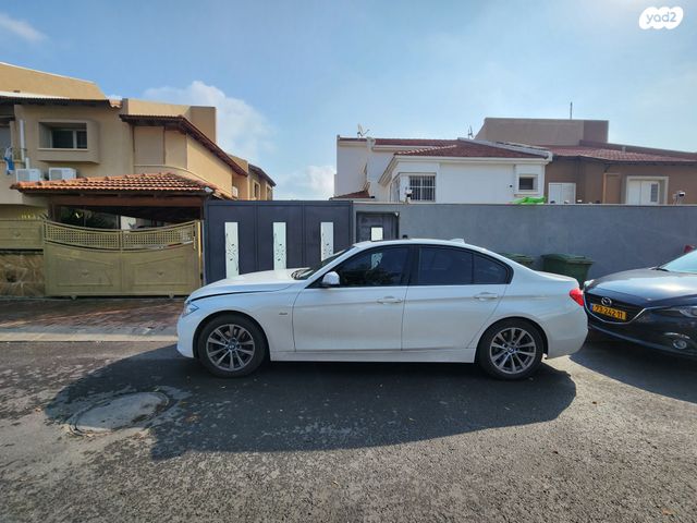 מודעת רכב ב מ וו סדרה 3