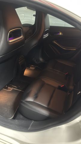 מודעת רכב מרצדס-בנץ CLA