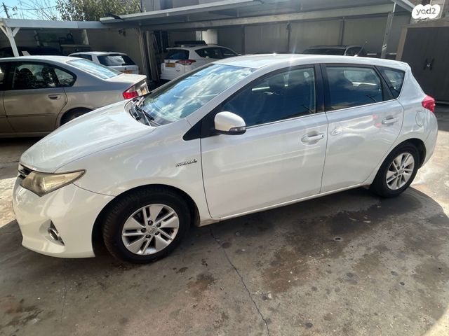 מודעת רכב טויוטה אוריס