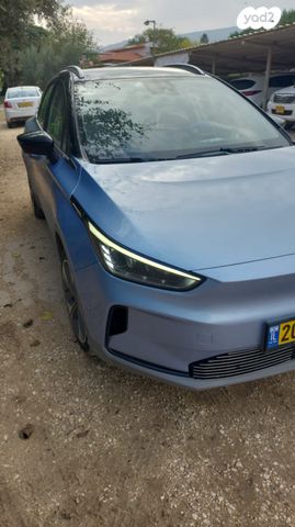 מודעת רכב ג׳ילי Geometry C