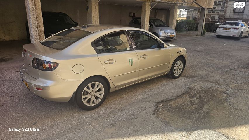 מודעת רכב מאזדה 3
