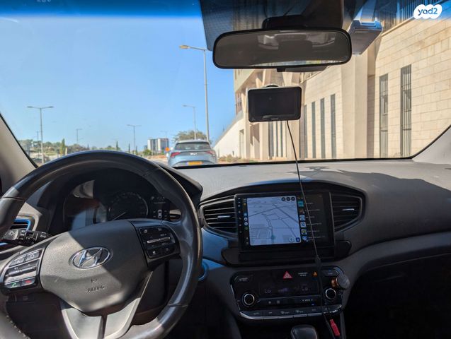 יונדאי איוניק