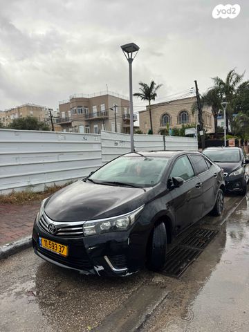 מודעת רכב טויוטה קורולה