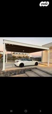 מודעת רכב טסלה מודל 3