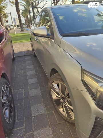 יונדאי איוניק