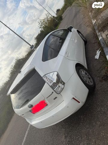 טויוטה פריוס פלוס