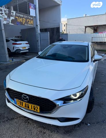 מודעת רכב מאזדה 3