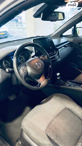 טויוטה C-HR