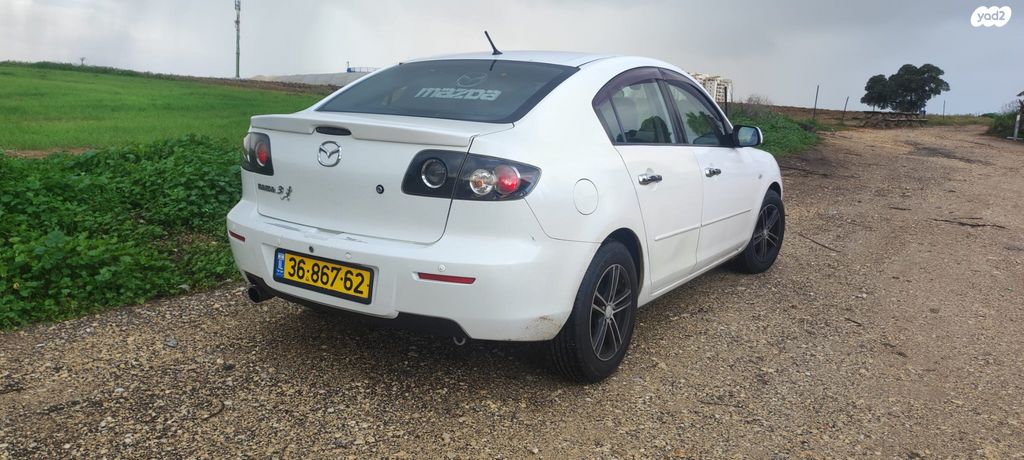 מודעת רכב מאזדה 3