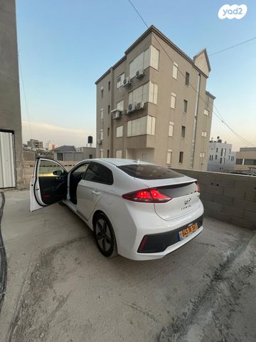 יונדאי איוניק