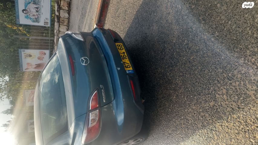 מודעת רכב מאזדה 3