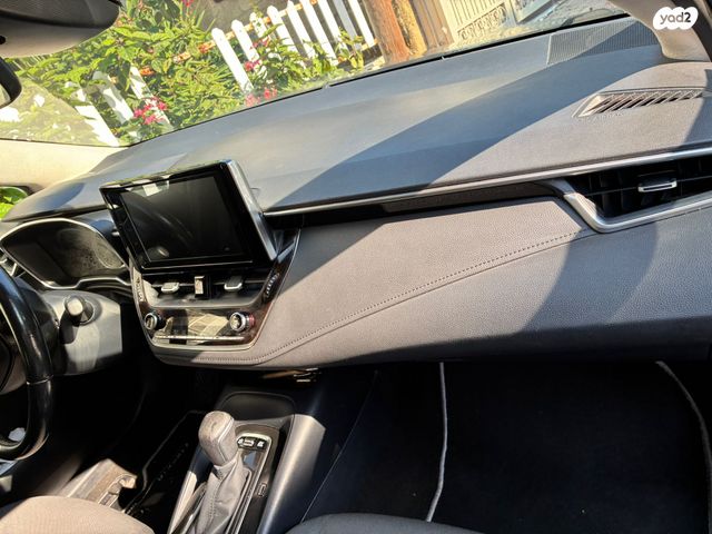 טויוטה קורולה