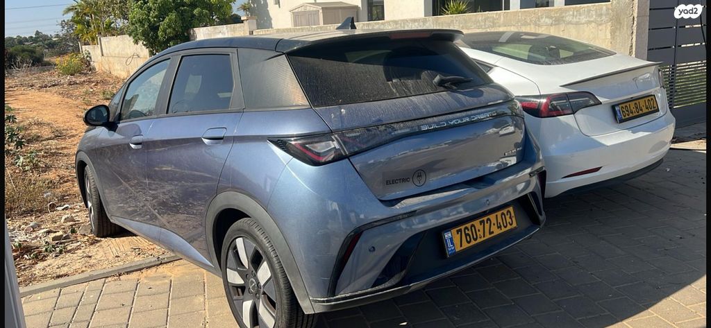 מודעת רכב בי.ווי.די דולפין