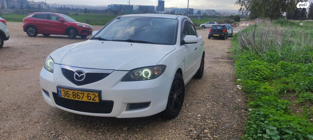 מאזדה 3