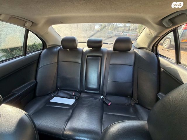 מיצובישי לנסר