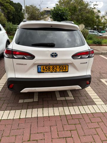 טויוטה קורולה קרוס