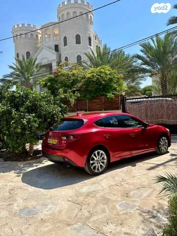 מודעת רכב מאזדה 3