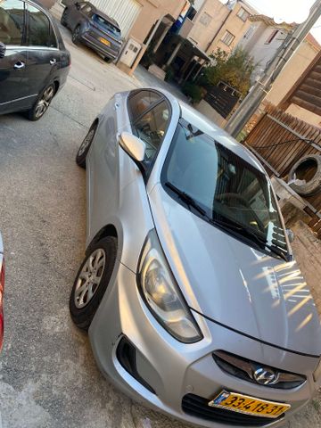 יונדאי אקסנט i25