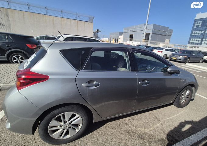 מודעת רכב טויוטה אוריס