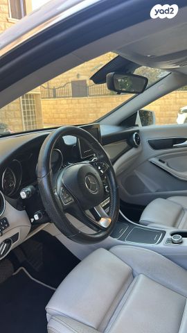 מרצדס-בנץ CLA