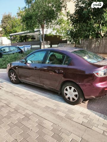 מודעת רכב מאזדה 3