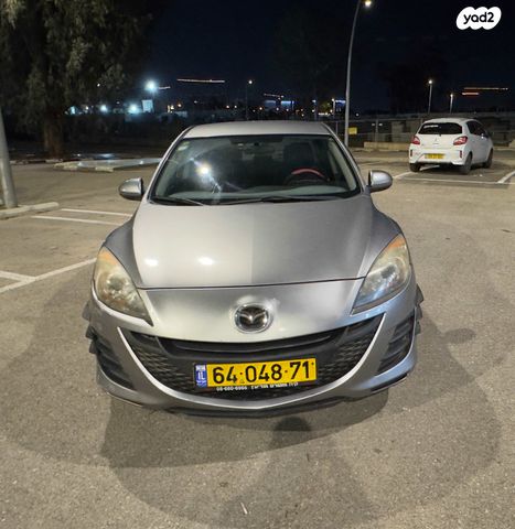 מודעת רכב מאזדה 3