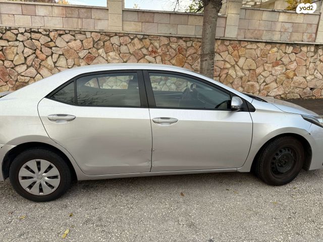 מודעת רכב טויוטה קורולה
