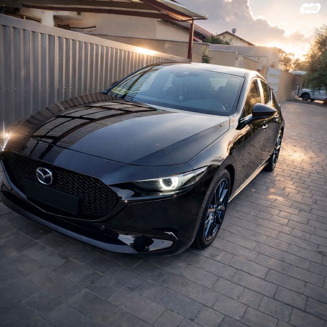 מודעת רכב מאזדה 3