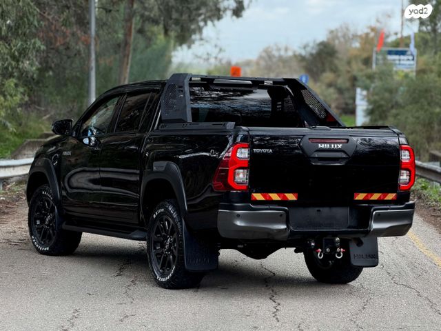 מודעת רכב טויוטה היילקס 2