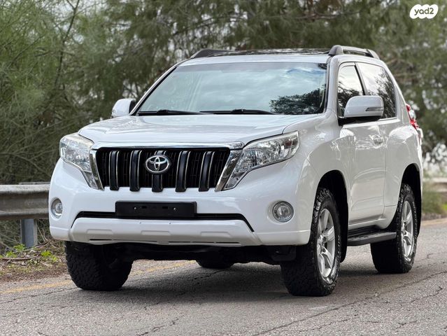 טויוטה לנד קרוזר