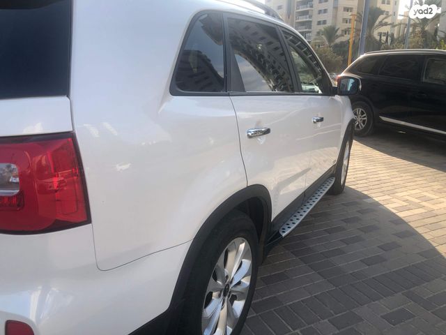 מודעת רכב קיה סורנטו