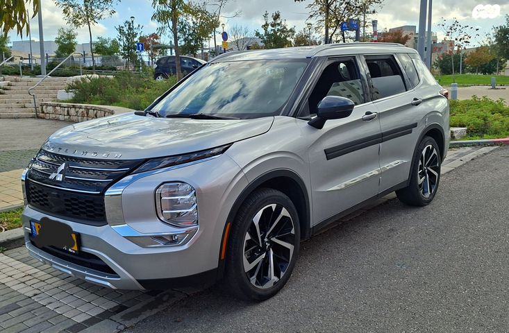 מיצובישי אאוטלנדר