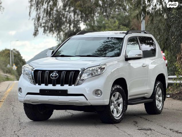 טויוטה לנד קרוזר