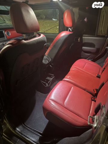 מודעת רכב ג'יפ רנגלר