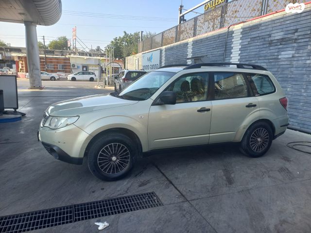 סובארו פורסטר