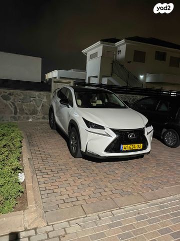 מודעת רכב לקסוס NX