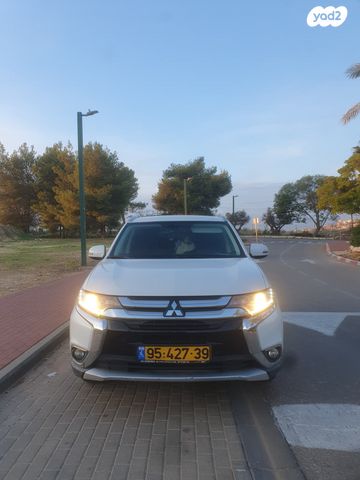 מיצובישי אאוטלנדר