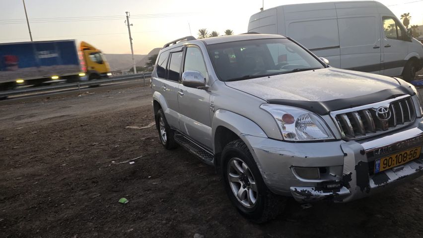 טויוטה לנד קרוזר