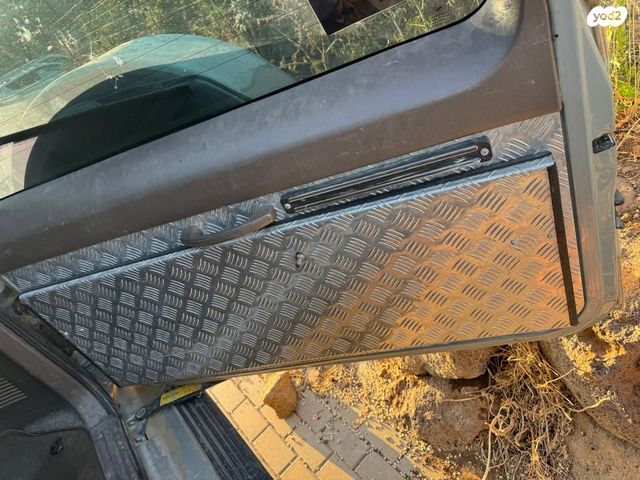 טויוטה לנד קרוזר