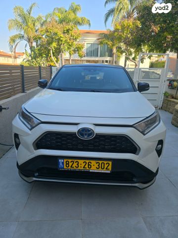 טויוטה RAV4