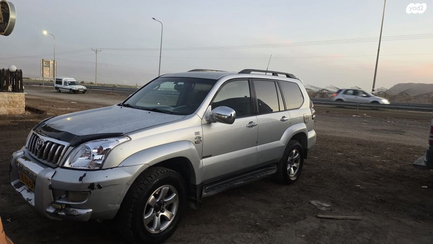 טויוטה לנד קרוזר