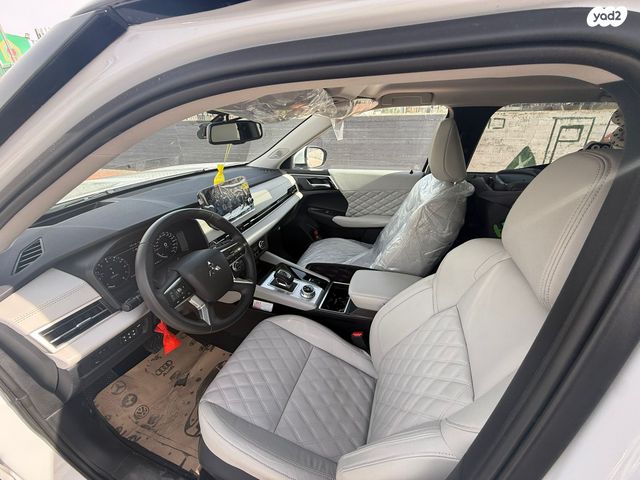 מיצובישי אאוטלנדר