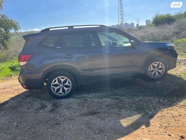 סובארו פורסטר